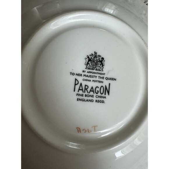 Vintage RARE Paragon Double Mark Warranty Floating Rose Tea Cup And Saucer Set - Picture 3 of 8